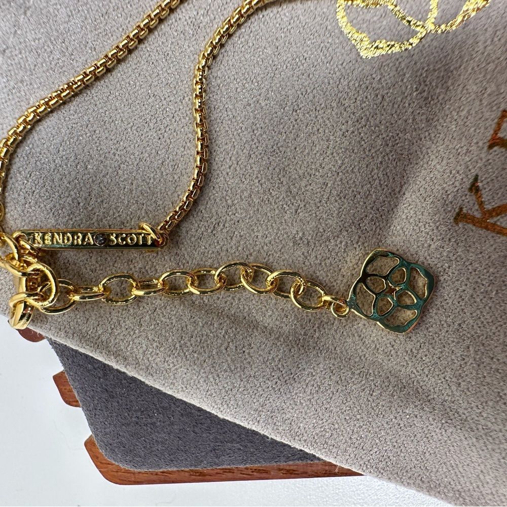 Kendra Scott Gold-Tone Iridescent Pendant Necklace 16-18” Adjustable NWT - Picture 6 of 10